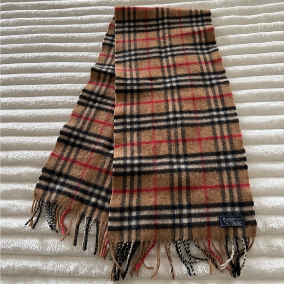 Burberry 100% Cashmere Plaid Signature Winter Scarf - Picture 6 of 7